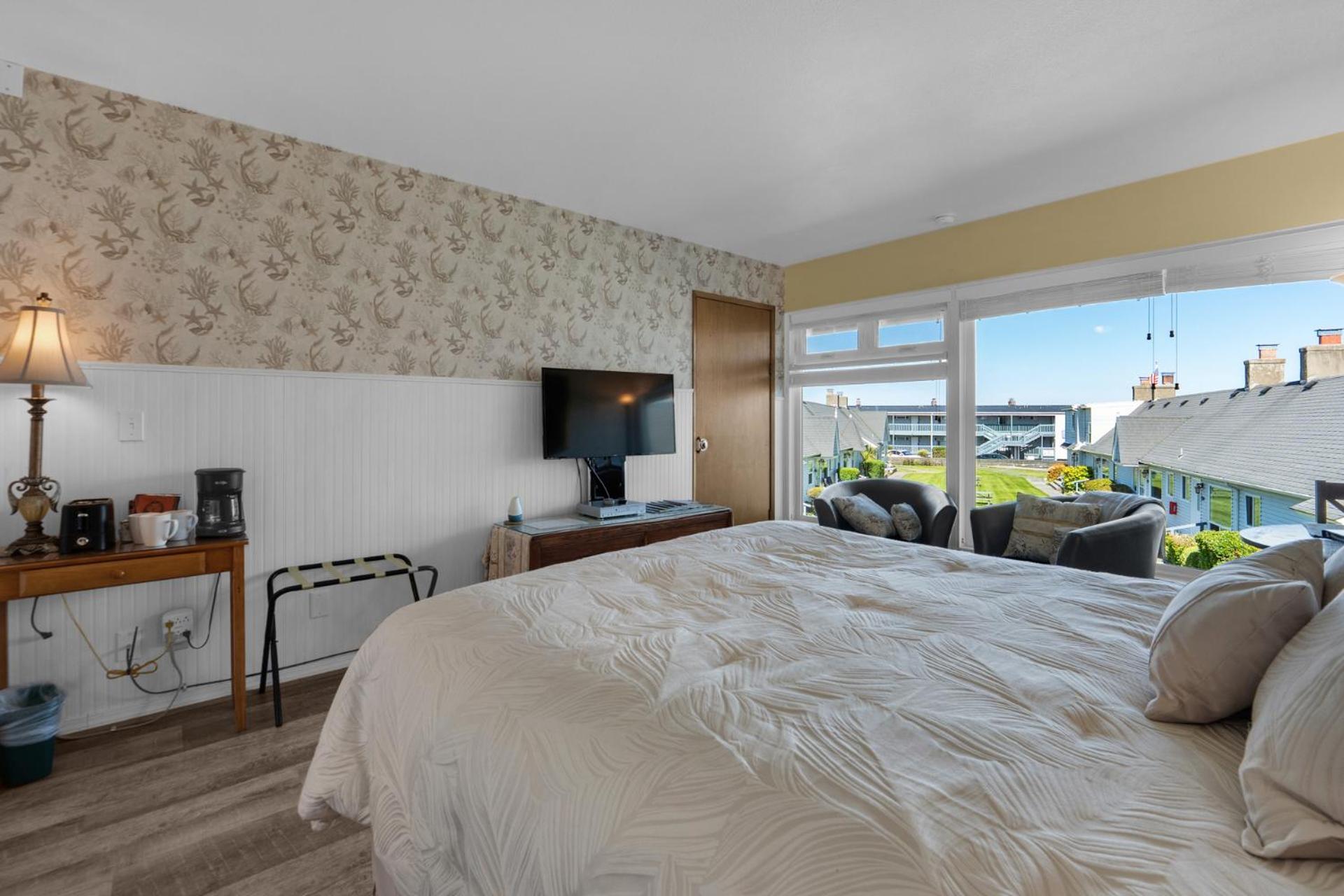 The Tides By The Sea Aparthotel Seaside Exterior photo